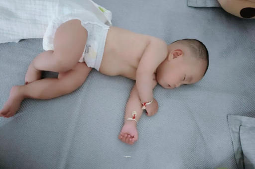 莱州宝宝发烧可以喝牛奶吗